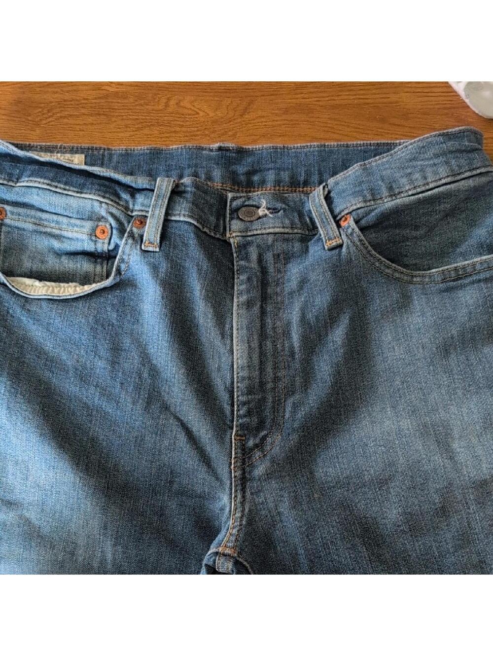 Levi 512